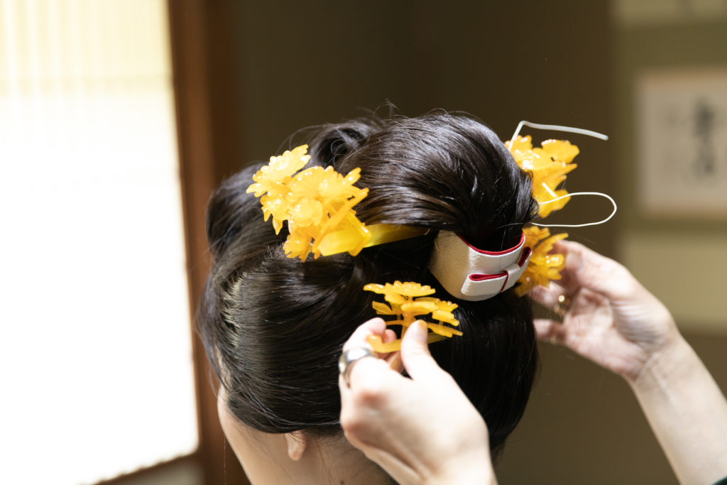 日本髪に角隠しのトラディショナルスタイル 写真