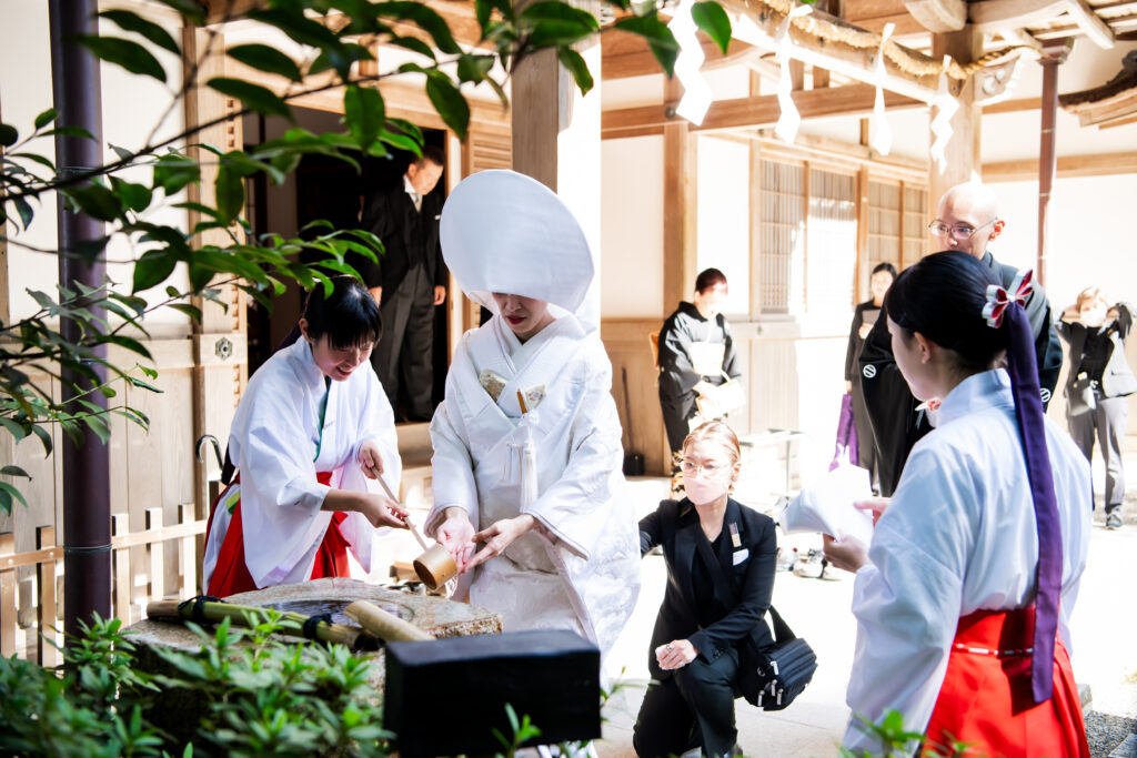 石上神宮挙式：色打掛に込めた想いとともに 写真