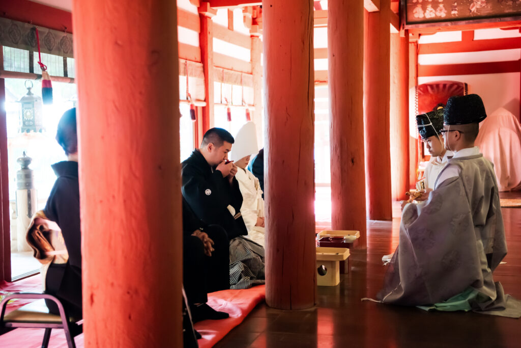 石上神宮：白無垢が映える秋の神社婚 写真