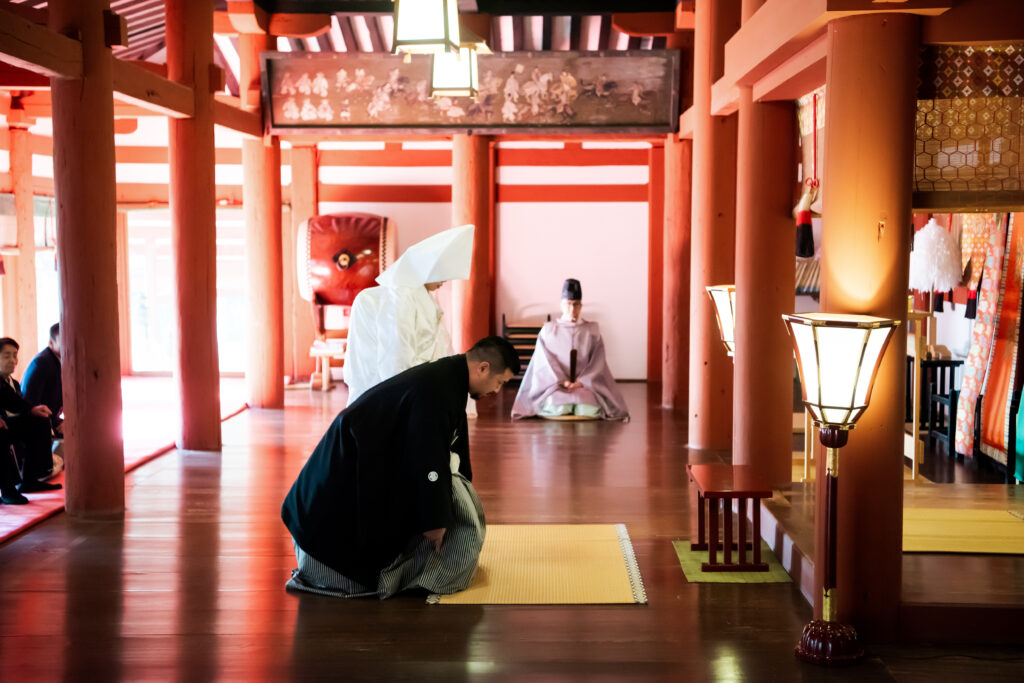 石上神宮：白無垢が映える秋の神社婚 写真