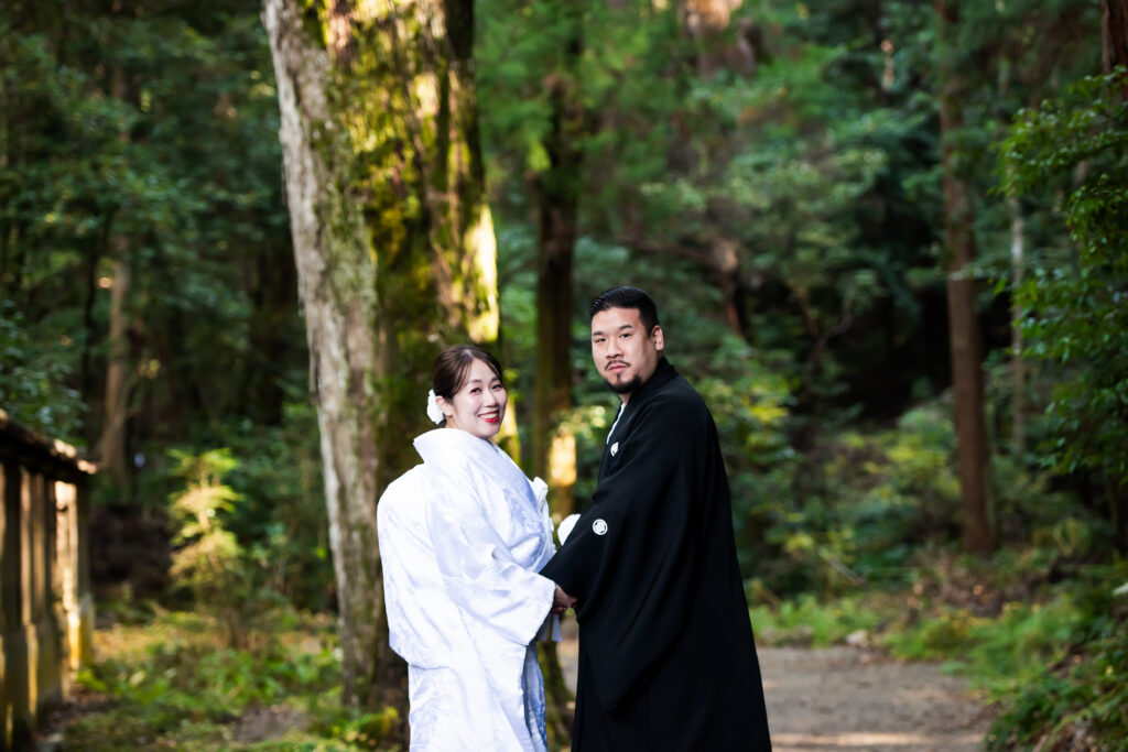 石上神宮：白無垢が映える秋の神社婚 写真